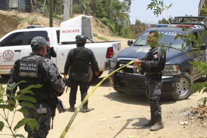 Matan a 3 policías por robo de 3 MDP del programa “Prospera”