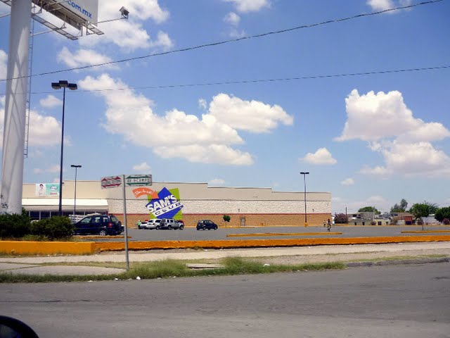 Otro atraco en Saltillo;roban Sam’s Club