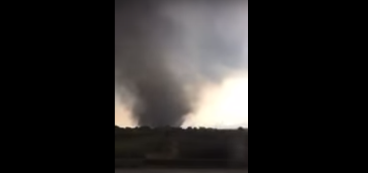 (VIDEO) Captan un tornado en Puebla