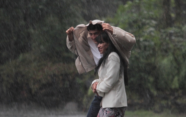 Este lunes prevalecerán lluvias en la mayor parte del país