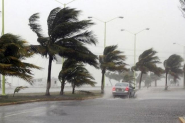 Huracán Hilary provocará oleaje de más de tres metros en el Pacífico