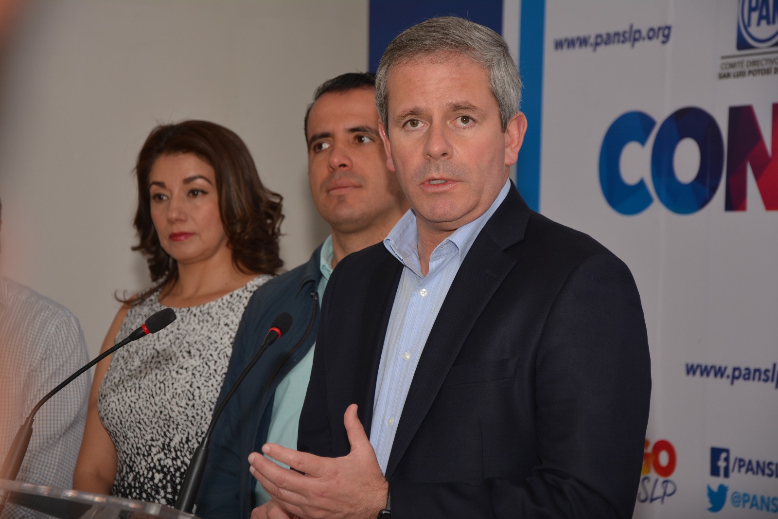 Se tambalea mayoría del PAN en el Congreso