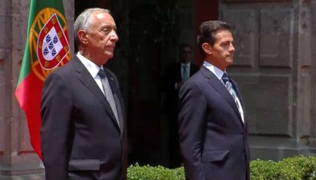 Peña Nieto recibe al presidente de Portugal en Palacio Nacional