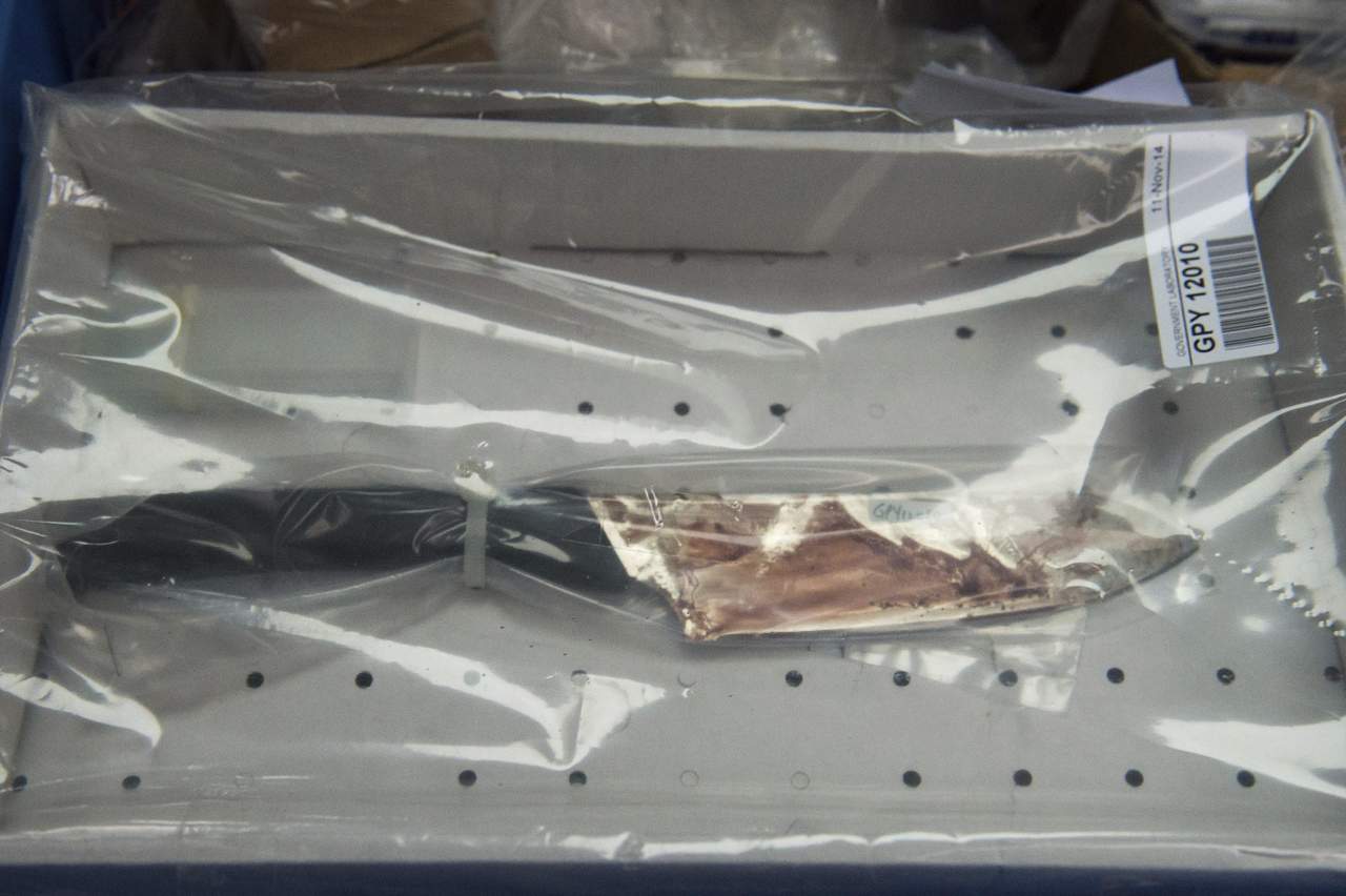 A cuchilladas, padrastro mata a dos menores en La Paz