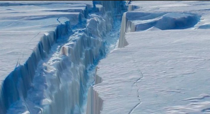 Se desprende de la Antártida el mayor iceberg de la historia
