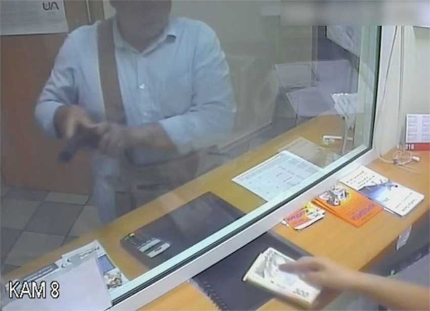 Cae ladrón que regalaba chocolates en cada asalto