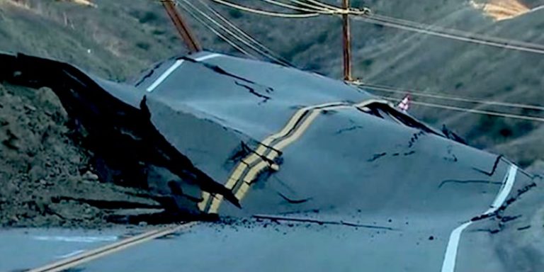 Manto terrestre se desmorona en Estados Unidos