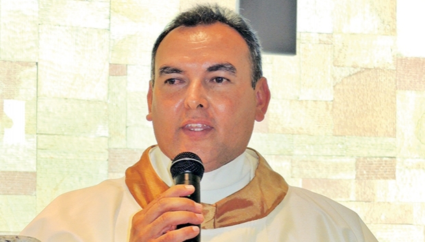 Interpool busca al padre “Meño”