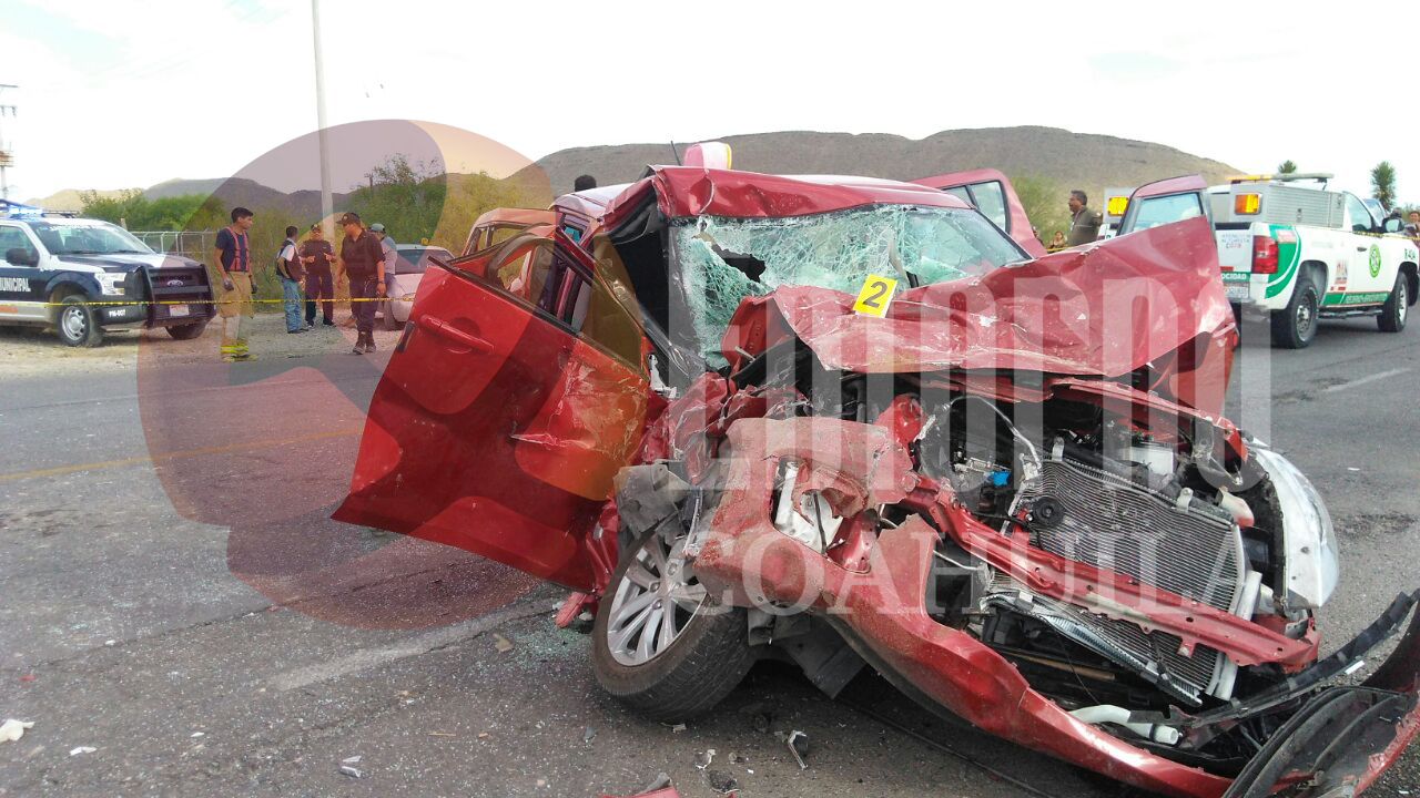 Mata a niño de 2 años en <br>aparatoso choque en Parras