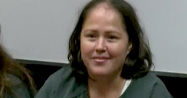 Se burla en la corte mujer que mató a sus cuatro hijos y a su esposo