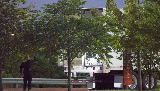 Murieron 4 mexicanos en tráiler en Texas