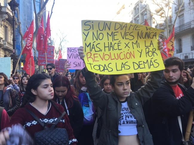 Conmoción en Argentina por feminicidio de adolescente