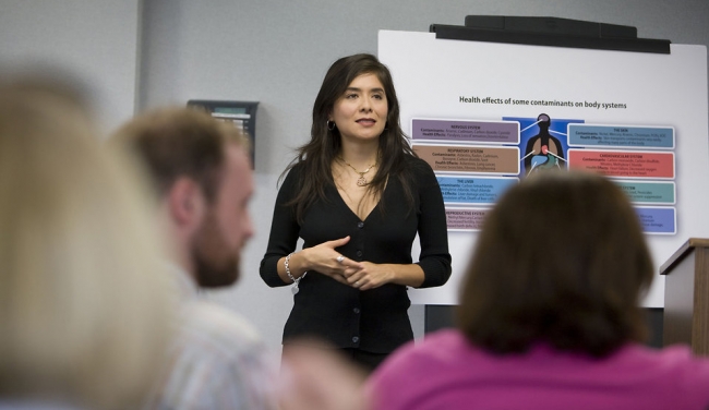 Mujeres ocupan bajo nivel de puestos en juntas directivas en México: OCDE