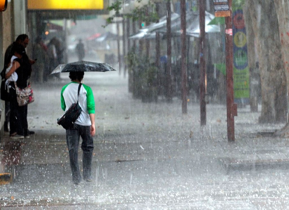 Onda tropical 22 ocasionará lluvias y vientos fuertes en la mayor parte del país