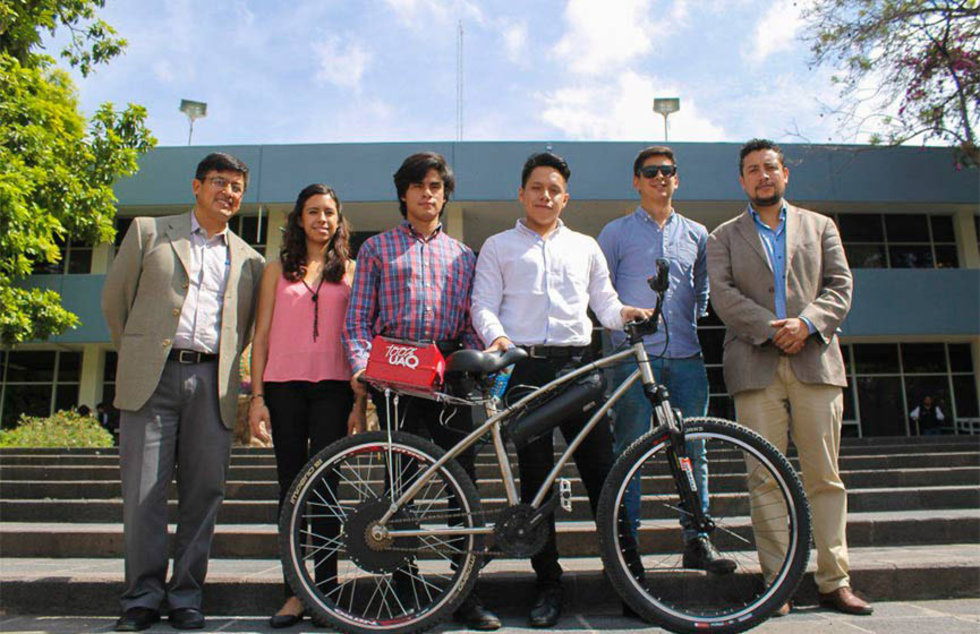 Estudiantes mexicanos crean bici eléctrica