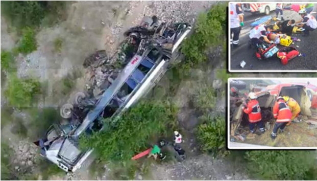 Carreterazo deja al menos 8 muertos