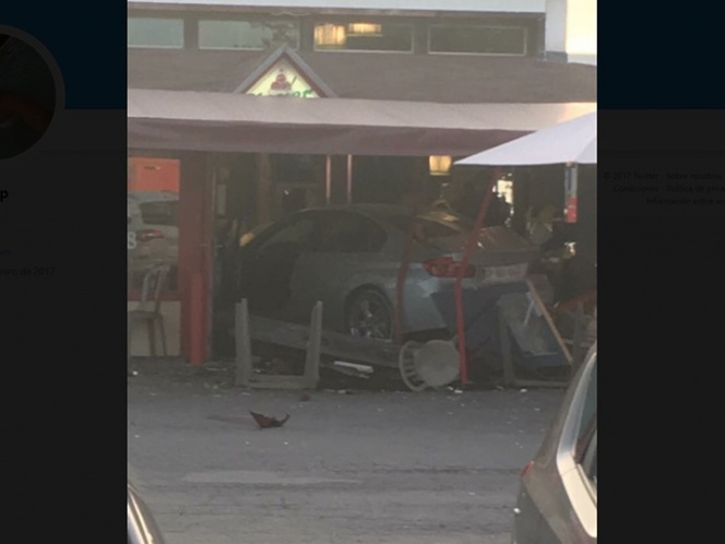 Embiste coche terraza de pizzería en Francia y mata a niña de 8 años