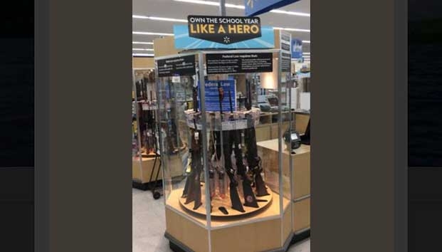 Oferta armas como si fuera material escolar