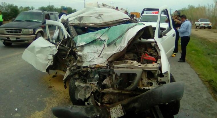 Colisión entre autobús y vehículos deja un muerto y 11 heridos en NL