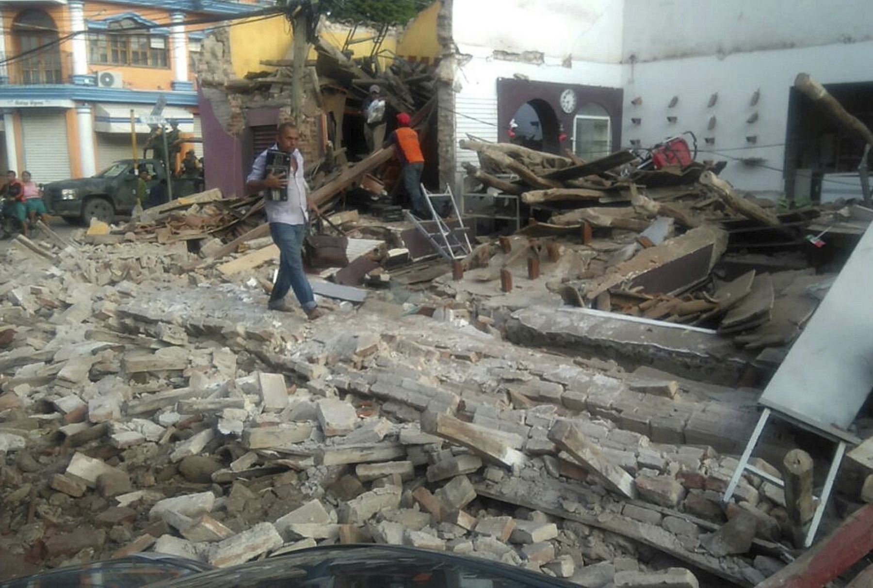 México agradece solidaridad de España por terremoto