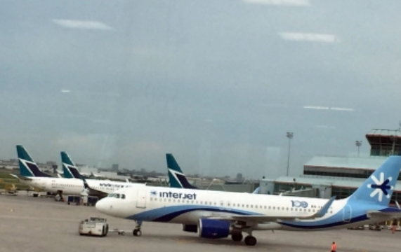 Cancela vuelos a Veracruz por huracán Katia