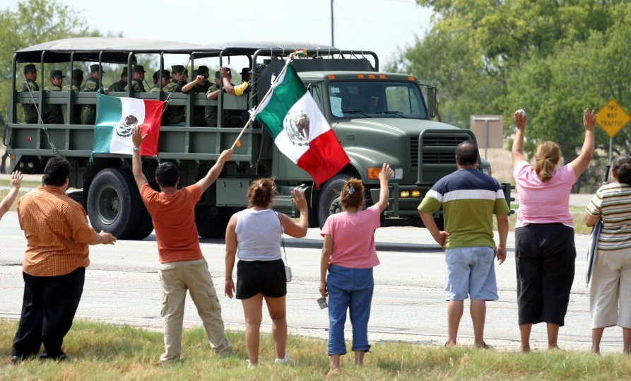 Embajada de EUA agradece ayuda de México por huracán Harvey