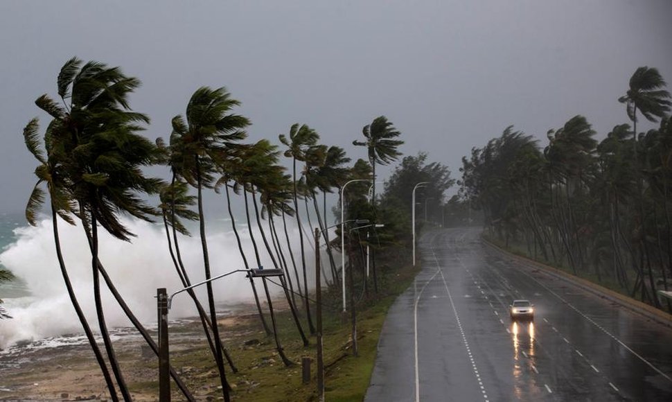 María azota islas Turcas y Caicos