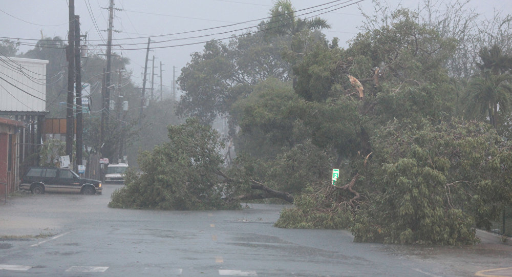 Piden a población mantenerse atenta a la trayectoria del huracán Katia