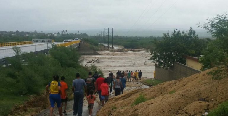 SEP habilita escuelas como albergues en Baja California Sur por lluvias