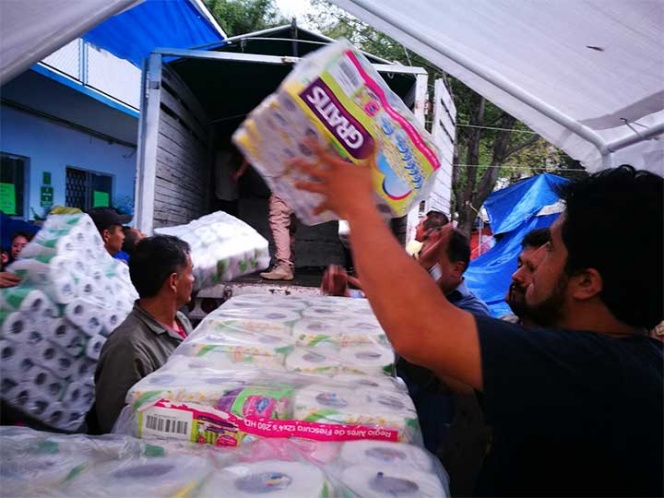 Central de Abasto reúne 74 toneladas de víveres para damnificados