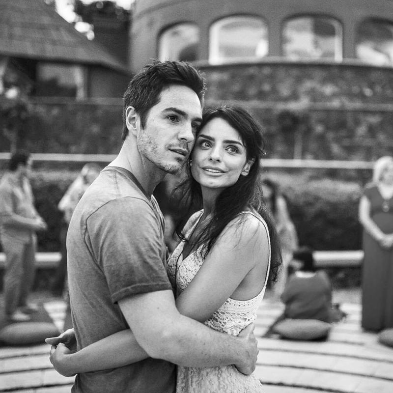 Aislinn Derbez presume por primera vez su pancita de embarazo