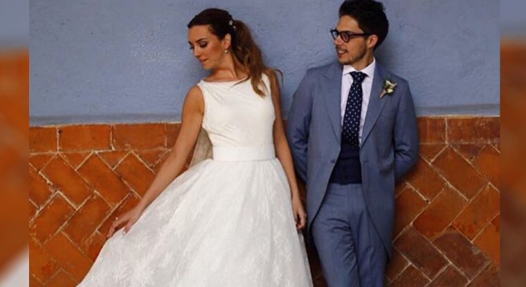 Regina Blandón contrae matrimonio con Roberto Flores