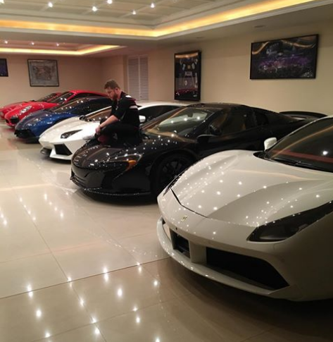 Las extravagancias del Canelo