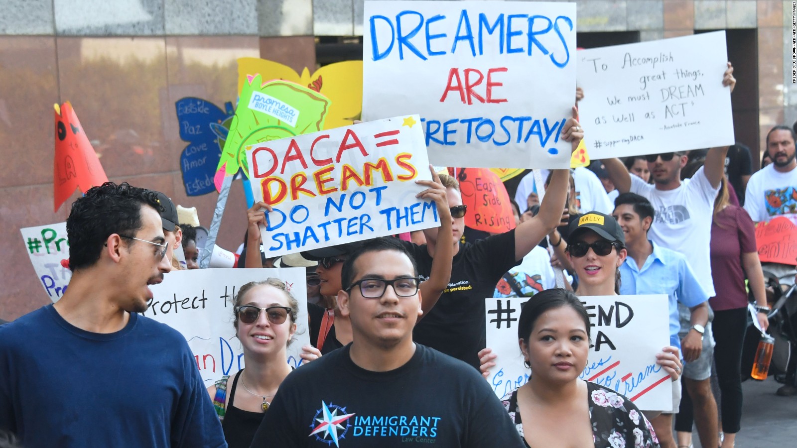 Impulsan regularizar en definitiva a ‘dreamers’
