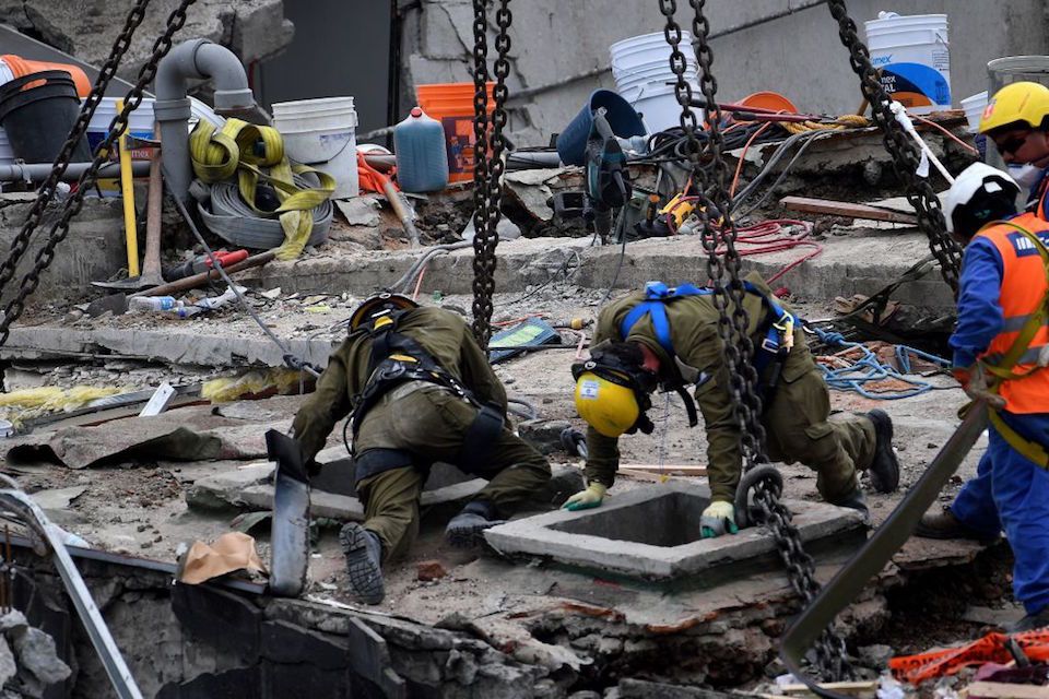 Hay esperanza de hallar a personas con vida en al menos 8 edificios de Ciudad de México
