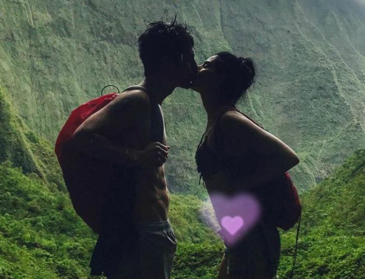 Aislinn Derbez y Mauricio Ochmann anuncian que serán papás