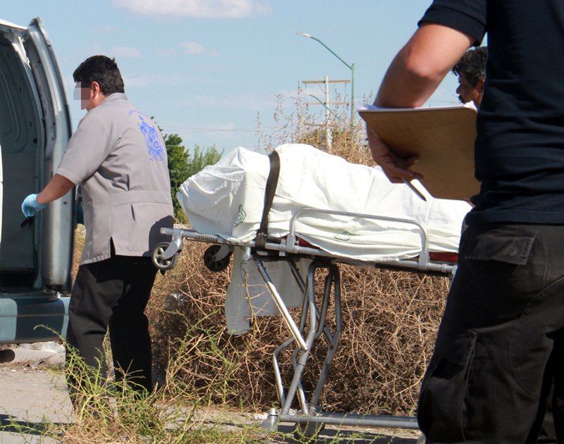 Muere atropellado hombre en Viesca;responsable huyó