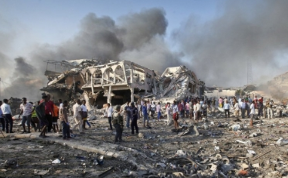 Triple atentado suicida en Nigeria deja 16 muertos y 18 heridos