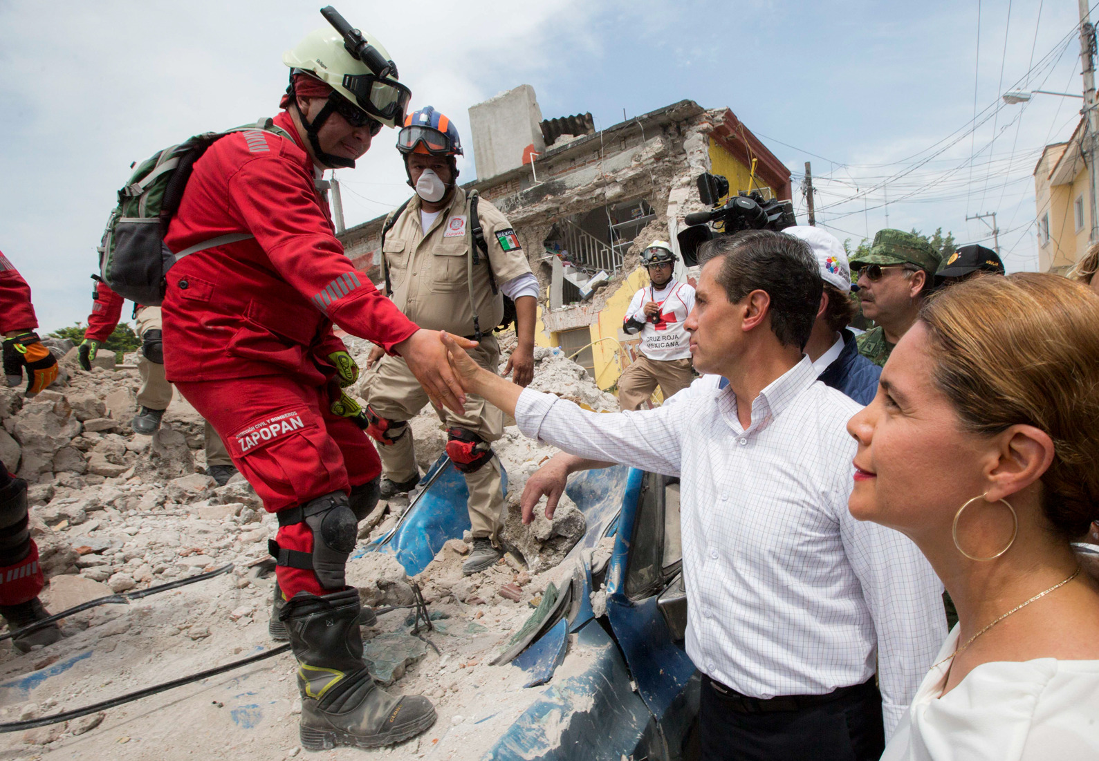 Peña Nieto agradece al presidente de España ayuda en emergencia por sismo