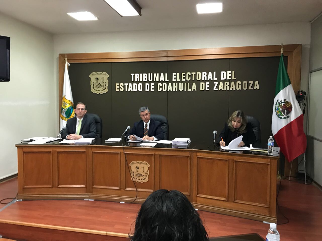 Desecha tribunal estatal anular <br>elección; valida a Riquelme