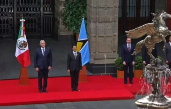 Peña Nieto recibe al primer ministro de Santa Lucía en Palacio Nacional