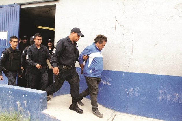 Comparecerá hoy taxista que abusó de su hijastra ,ante el Juez en Monclova