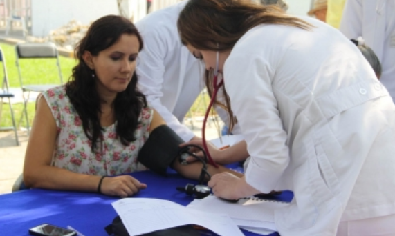 Mujeres son más afectadas por formación de piedras en vesícula