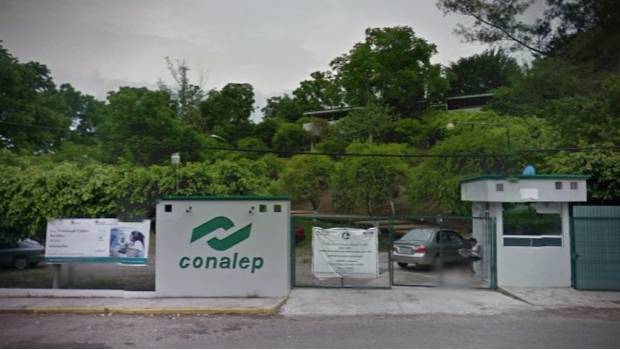 Profesor de Conalep en Veracruz filmó videos sexuales con una alumna
