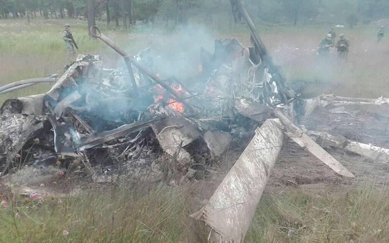 Mueren 7 militares tras desplomarse helicóptero en Durango