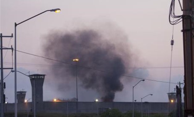 Reportan muertos en penal de Nuevo León tras riña