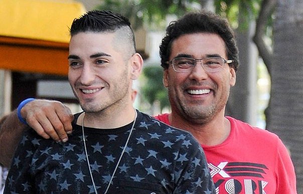 Mi papá es una persona baja y macabra: Eduardo Yáñez Jr.