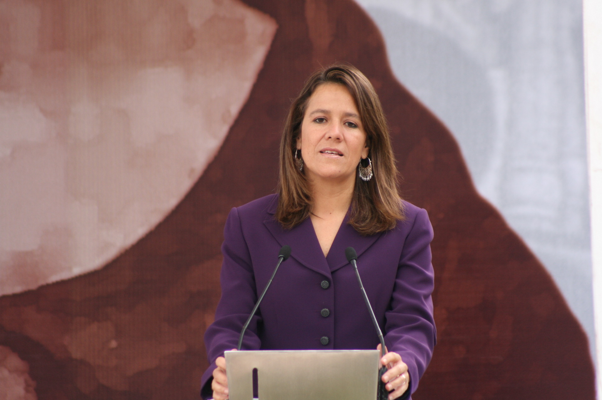 Otra fractura en el PAN: renunciará <br>Margarita Zavala; irá independiente