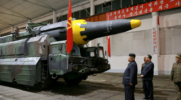 Japón advierte que Norcorea sigue desarrollando armas nucleares