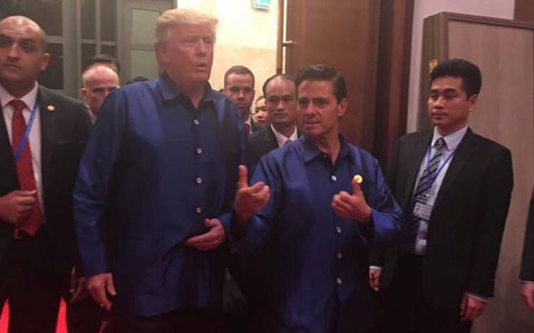 Trump y Peña Nieto sostienen encuentro en Vietnam